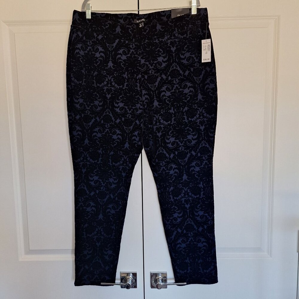 NWT Roz & Ali Velvet Floral Dark Blue Pull On Pants Size XL/2X Fall Goth Preppy